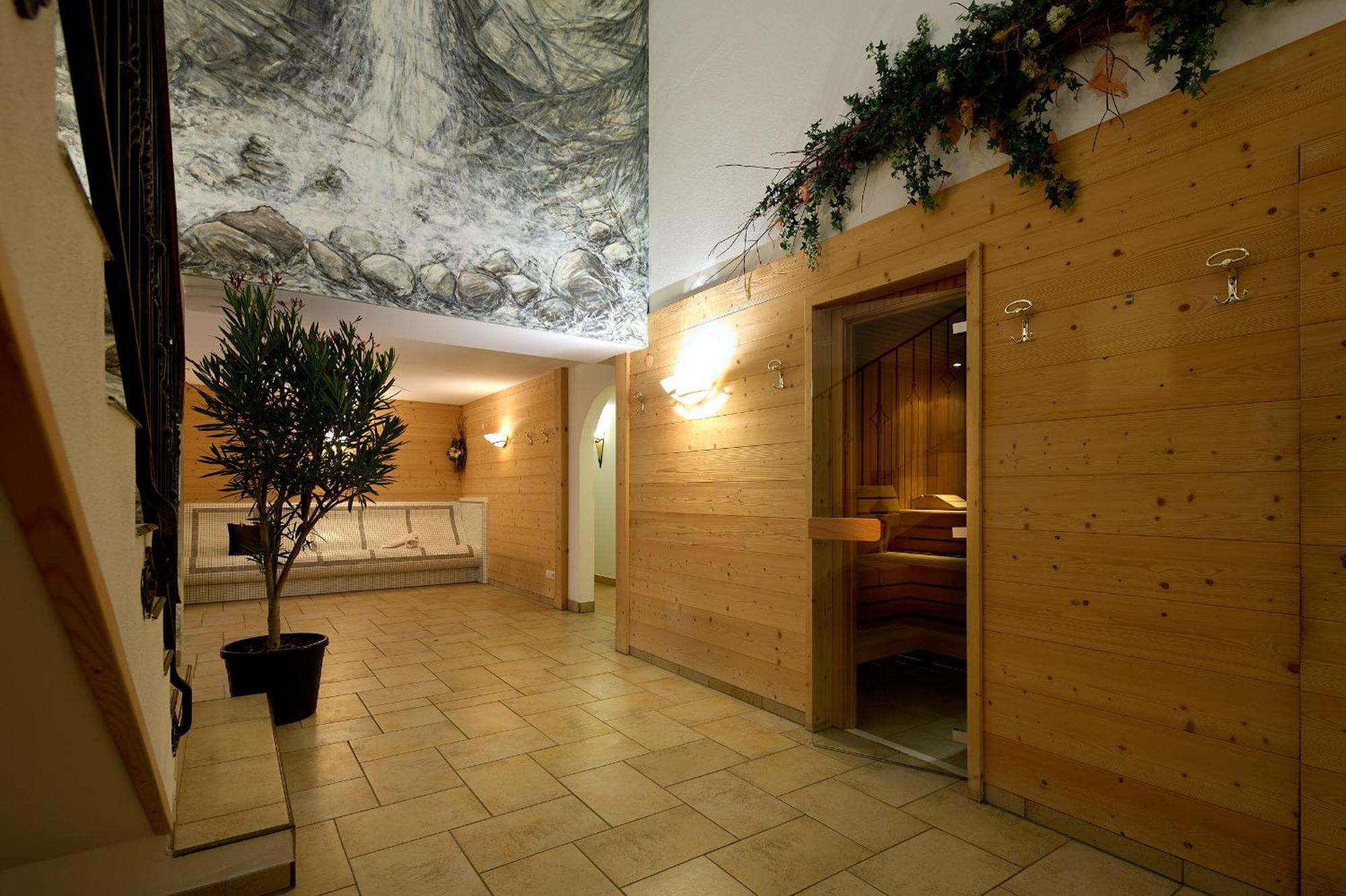 Hotel Montafon Moments Gortipohl Exterior foto
